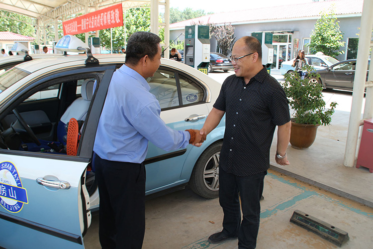 “腰痛寧公益”最辛苦職業評選啟動，的哥首獲關愛